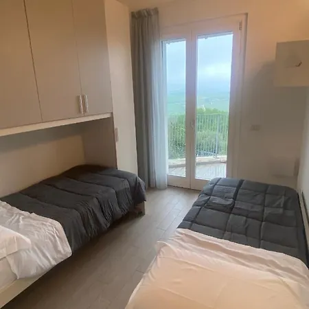 Alba - Soggiorni Le Grotte *