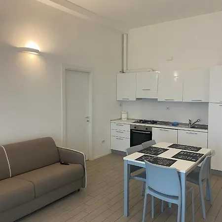 Alba - Soggiorni Le Grotte *