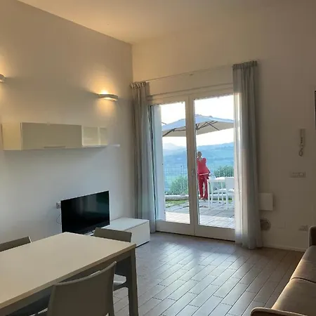 Alba - Soggiorni Le Grotte Camerano